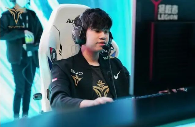 己的安全与 己的安全与