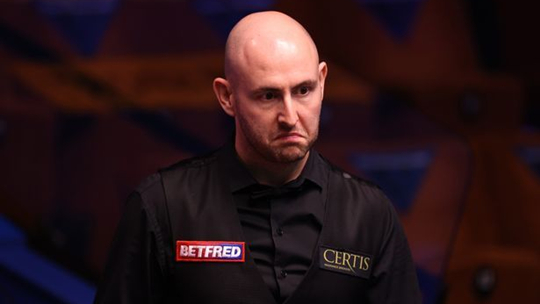 他帮助迪拜 他帮助迪拜